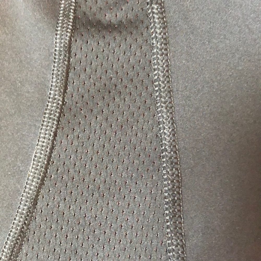 Nike Pro HyperCool Mid Rise Training Crops - Picture 7 of 9